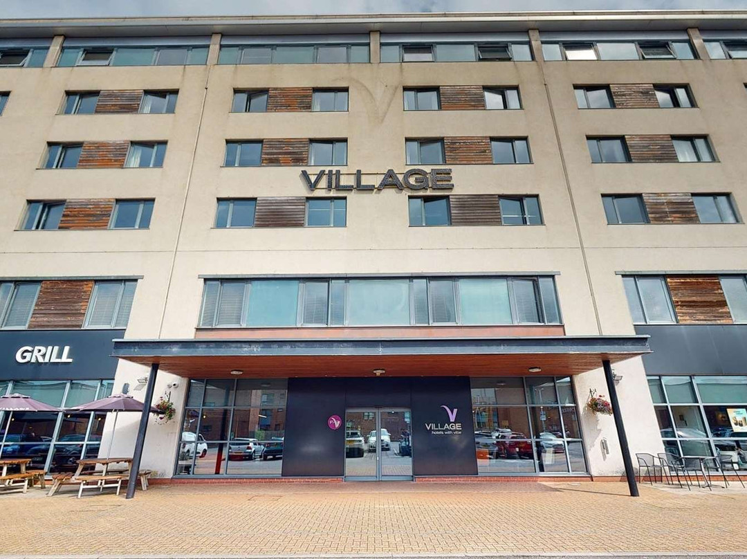 Village Hotel Swansea主图