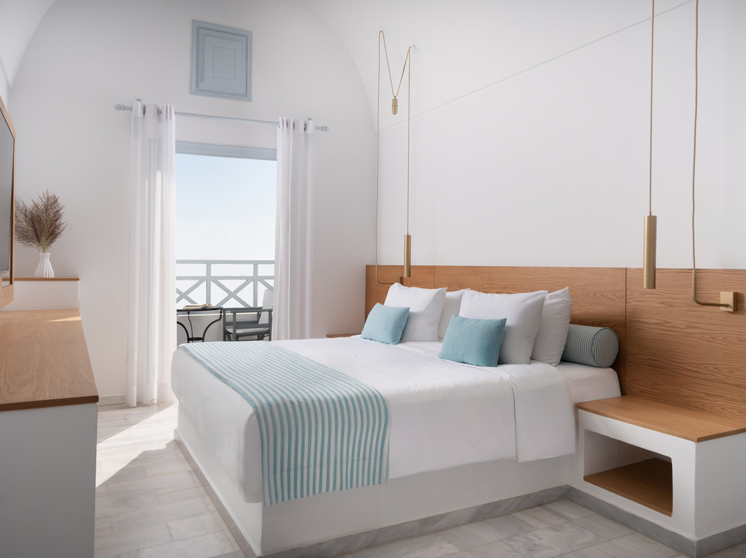 圣托里尼卡斯捷利度假村主图