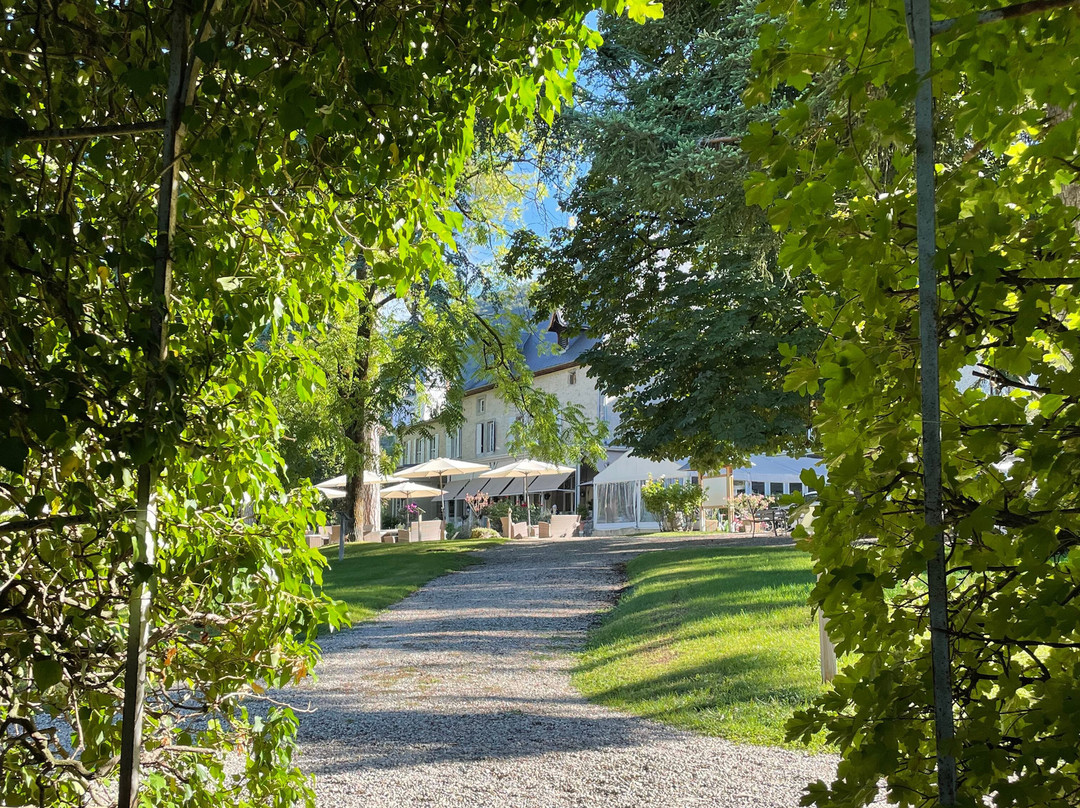 Chateau des Comtes de Challes主图