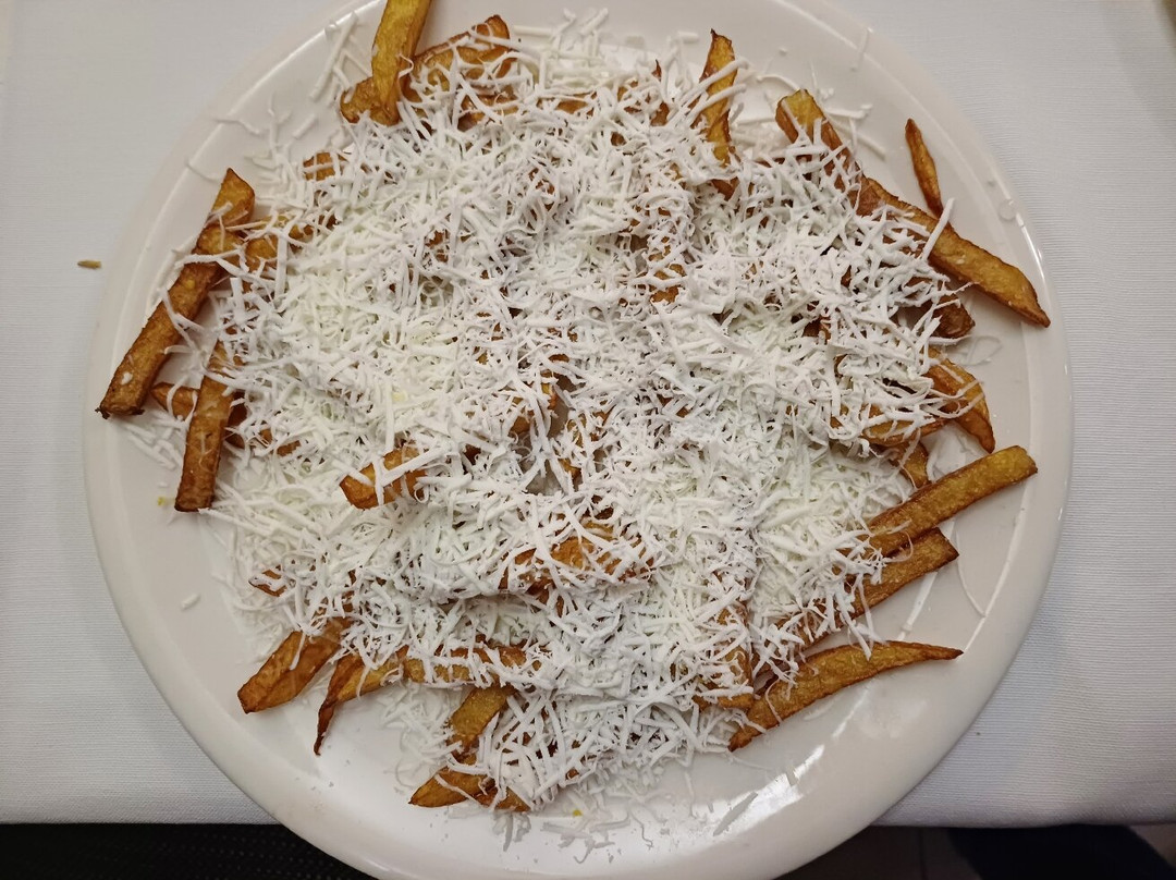 蒙搭涅特罗央庄园酒店主图