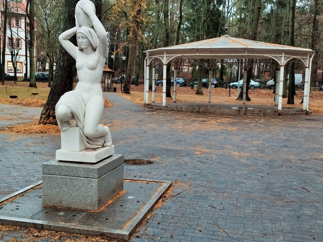 Sculpture Wasserträgerin景点图片