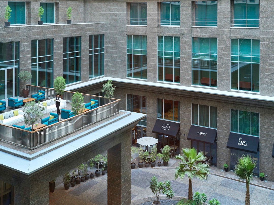 迪拜国际金融中心丽思卡顿酒店主图