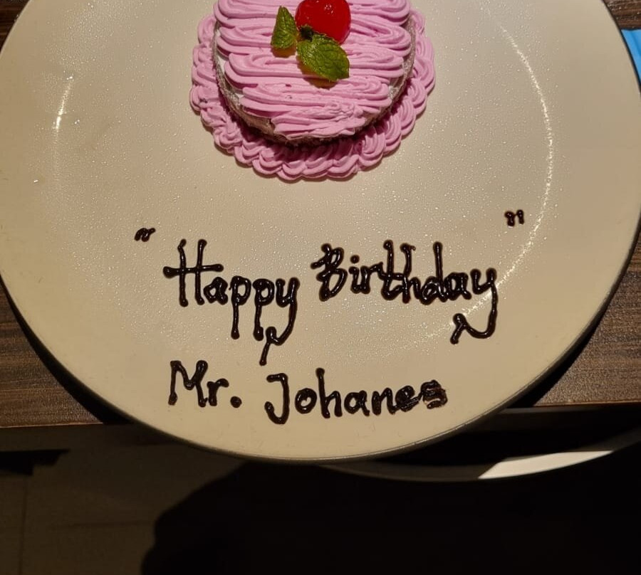 New Surya Hotel主图