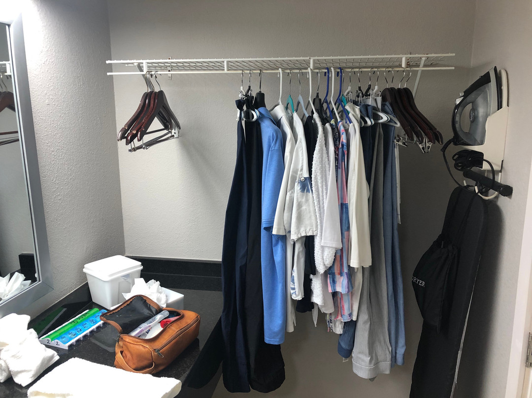 Ramada by Wyndham Sarasota Waterfront主图