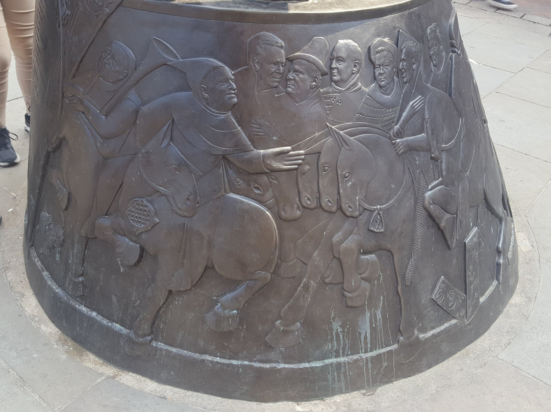 Statue of Geoffrey Chaucer景点图片