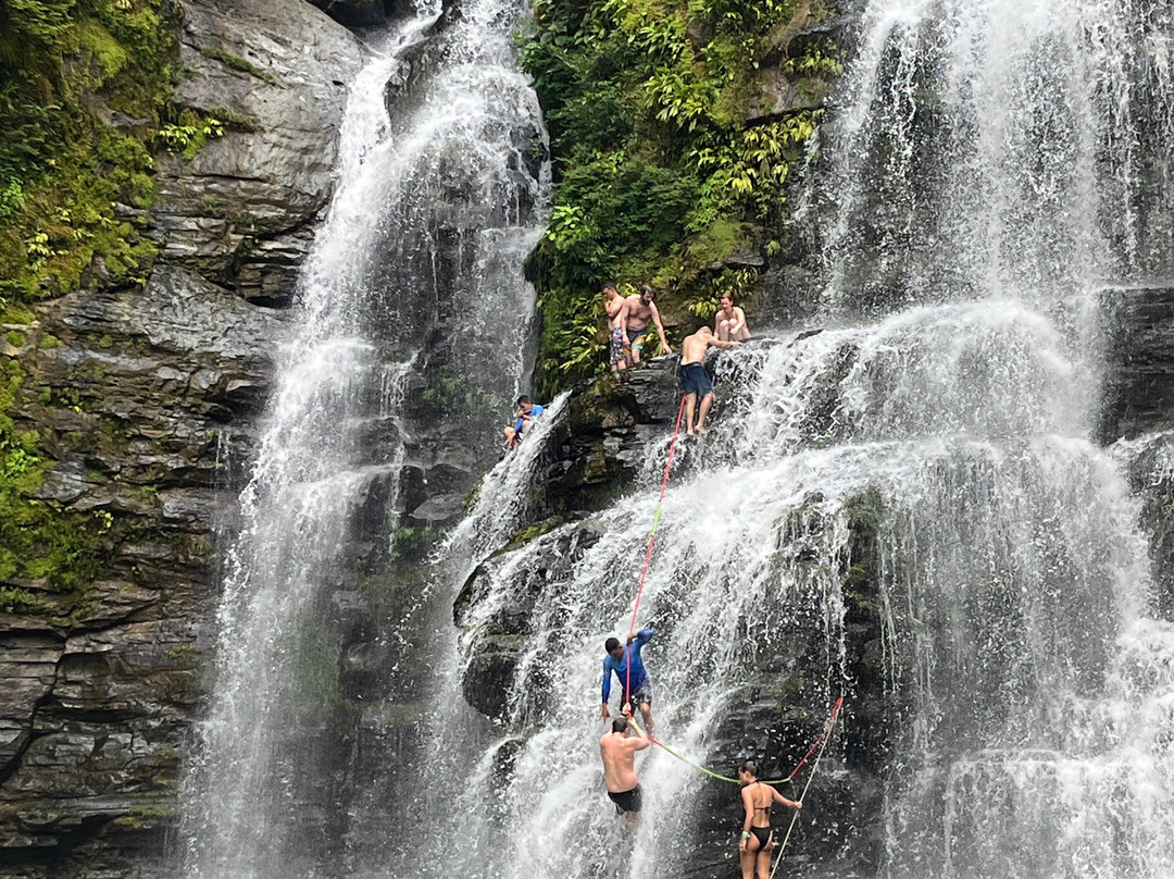 Nauyaca Waterfalls / Cataratas Nauyaca景点图片