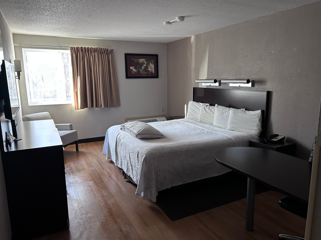 南迪尔菲尔德红顶客栈主图