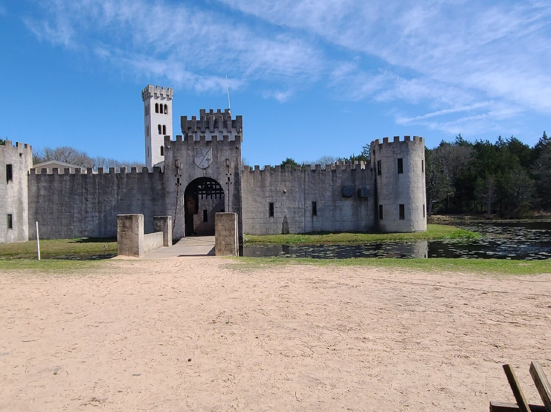 Newman’s Castle景点图片