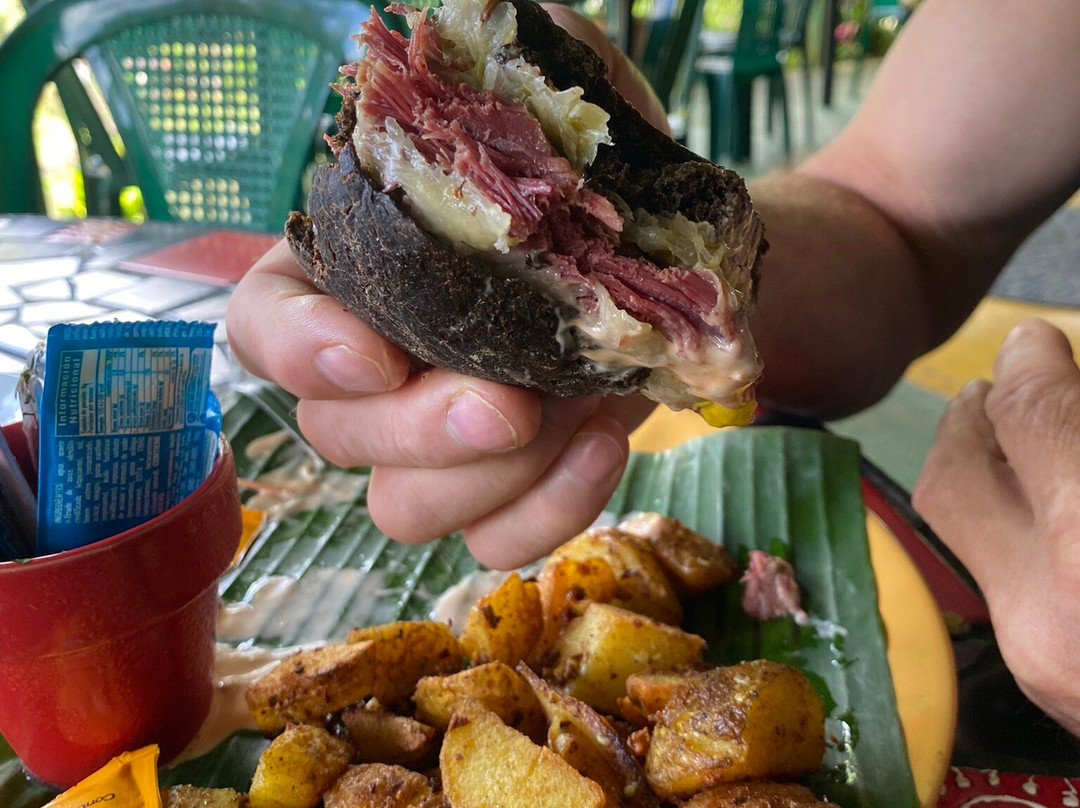 Lucky Bug B & B主图