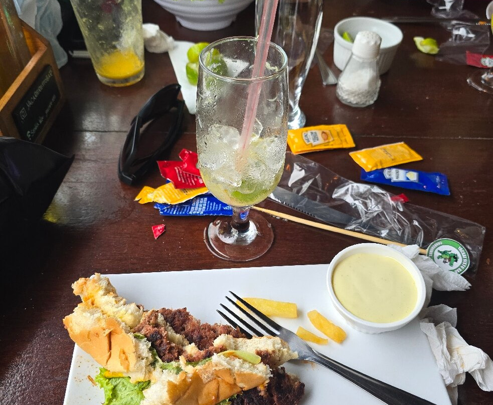 Restaurante Yacare Resto Bar