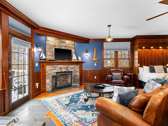 Historic Salyards Mansion | Duluth Boutique Hotel