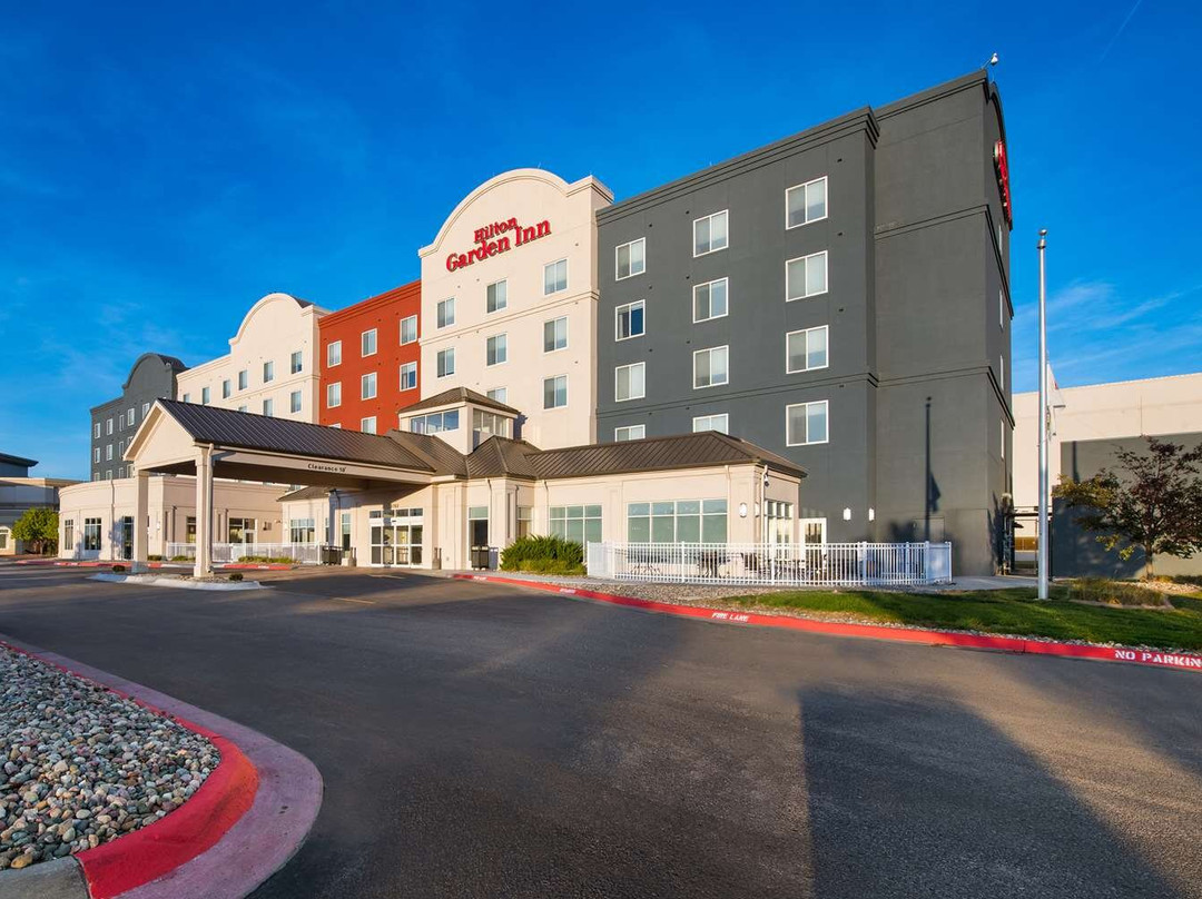 康瑟尔布拉夫斯酒店住宿-东奥马哈/康瑟尔布拉夫斯希尔顿花园酒店