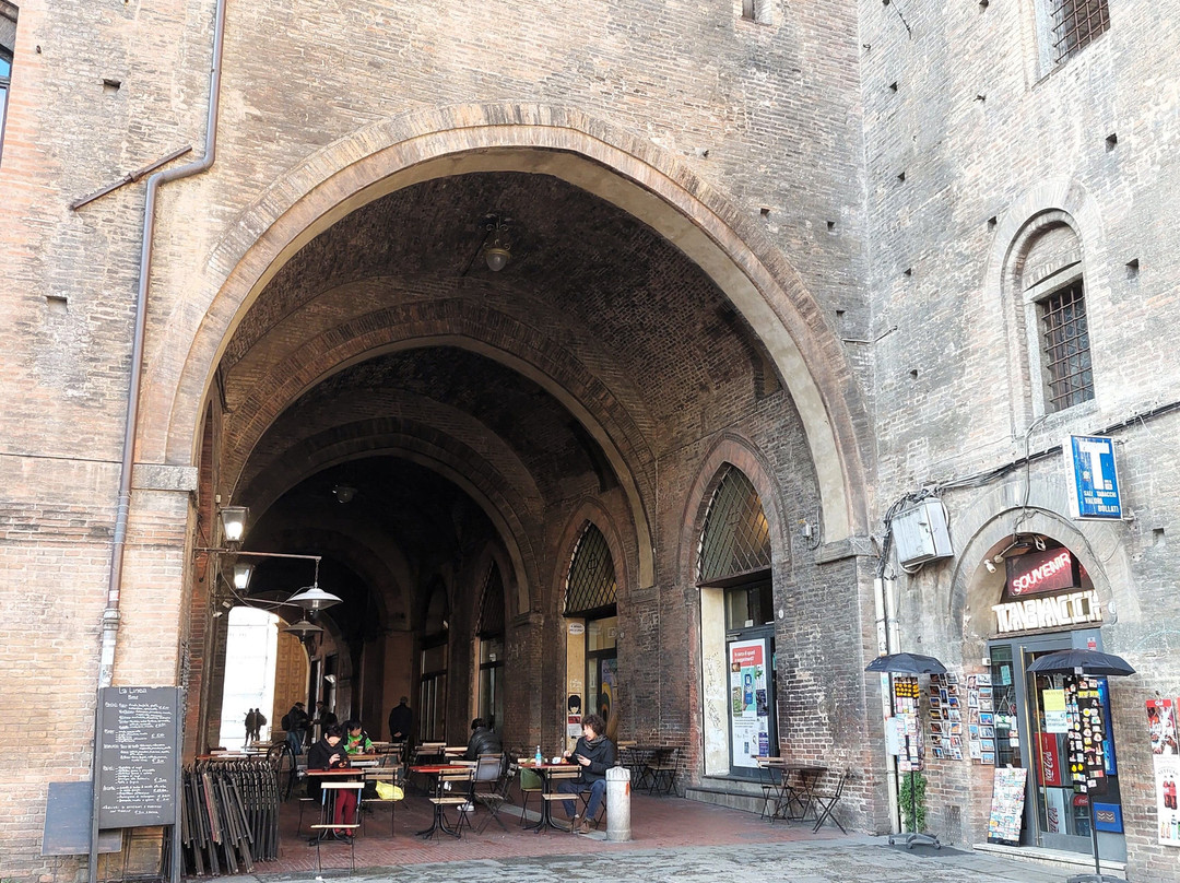 Palazzo del Podestà-博洛尼亚必去景点