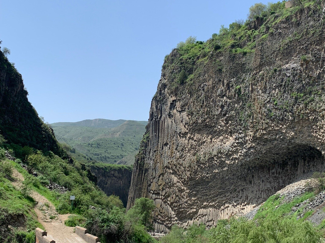 Basaltic Organ-Garni必去景点