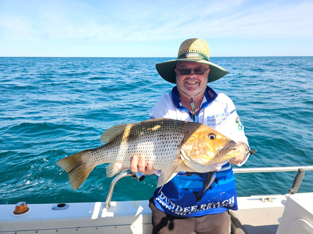 Dundee Beach Fishing Charters景点图片