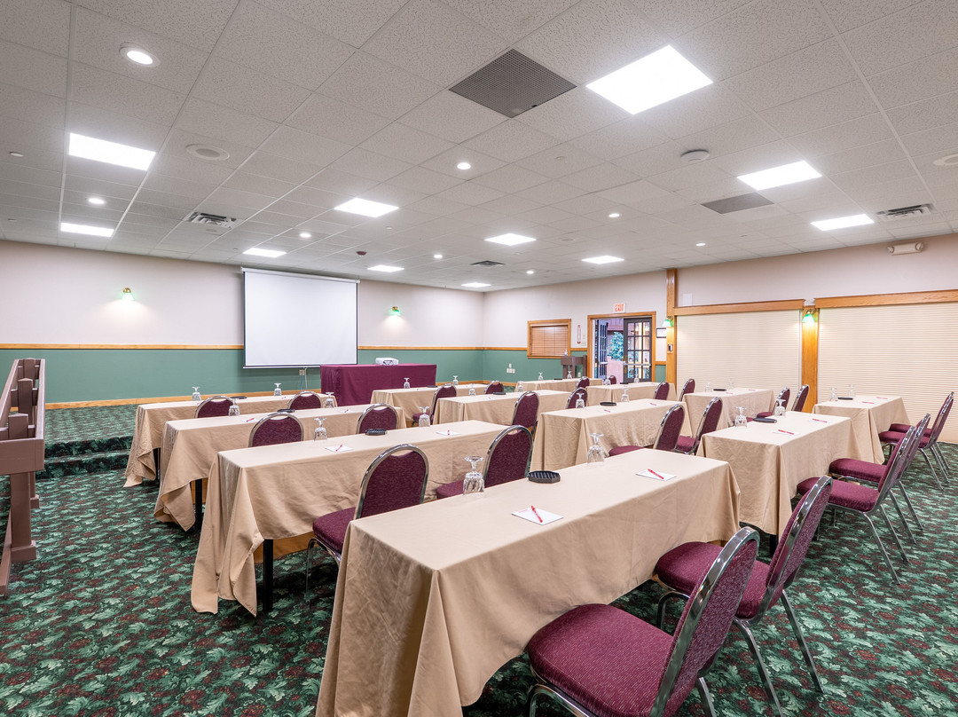 Fireside Inn & Suites West Lebanon主图