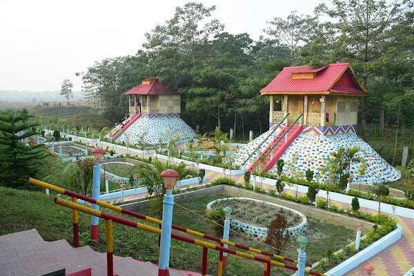 Resort Everest 	(Alipurduar)