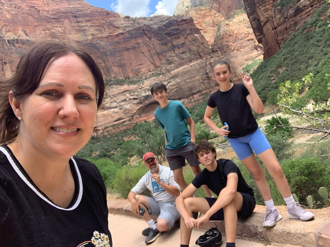 Greater Zion E-bikes-斯普林代尔必去景点