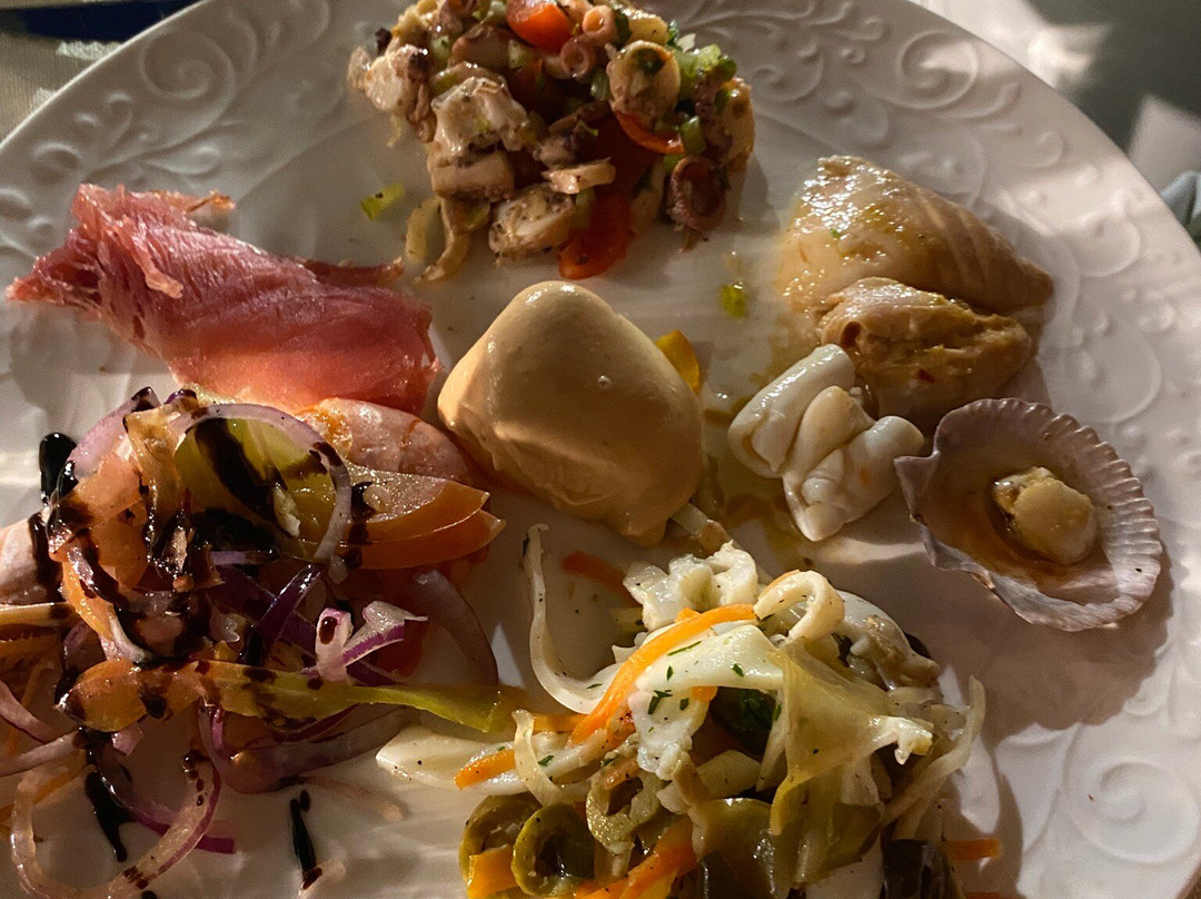 Ristorante Pizzeria Monticino Serra