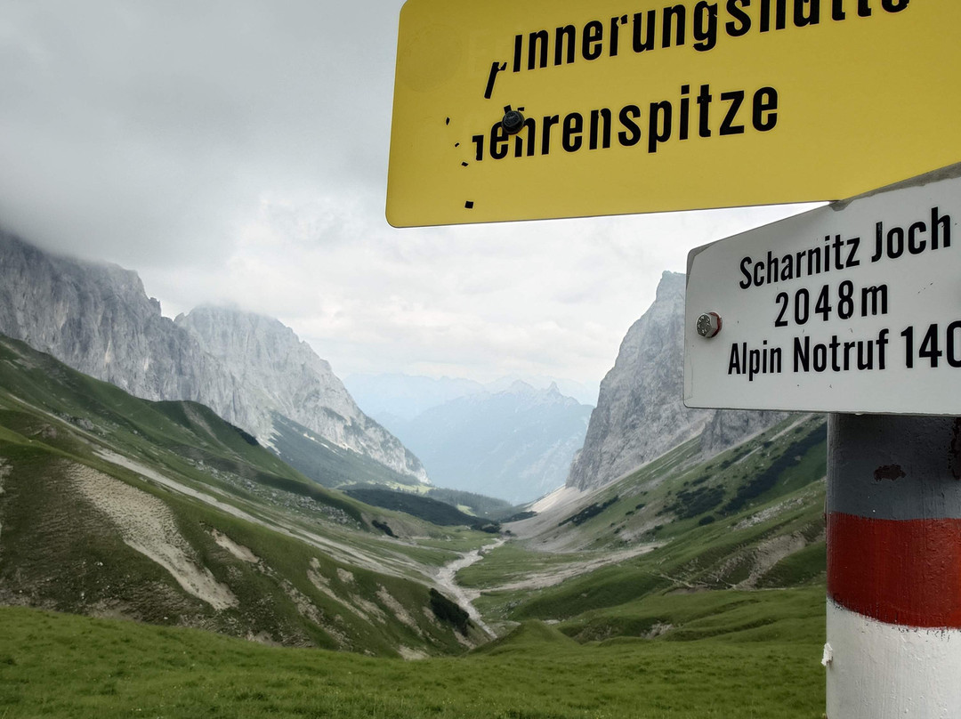 Bergwanderführer Tirol-洛伊塔戌必去景点