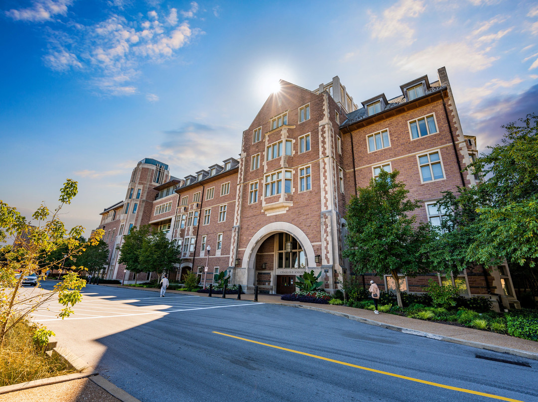 The Charles F. Knight Executive Education & Conference Center主图