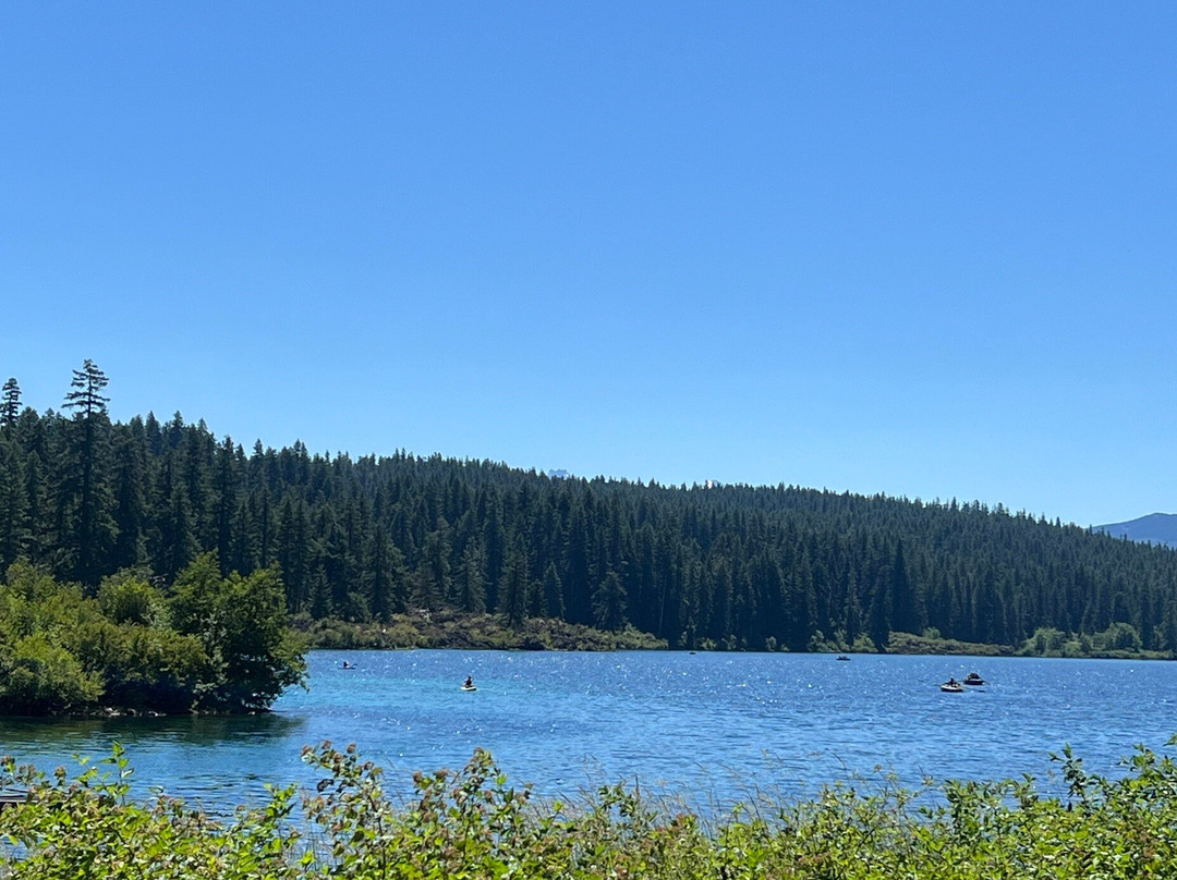 Clear Lake-Sisters必去景点