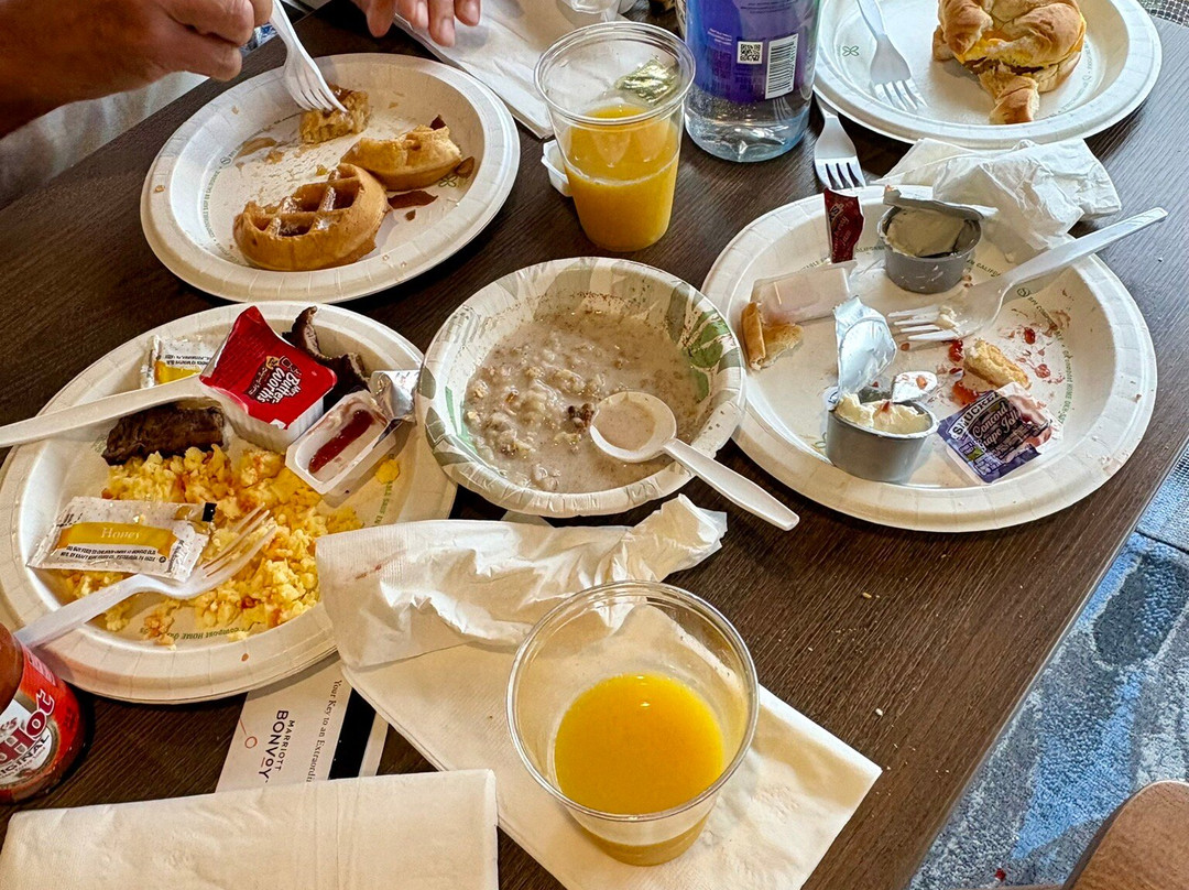 费尔菲尔德客栈及万豪图斯顶奥兰治乡村酒店主图