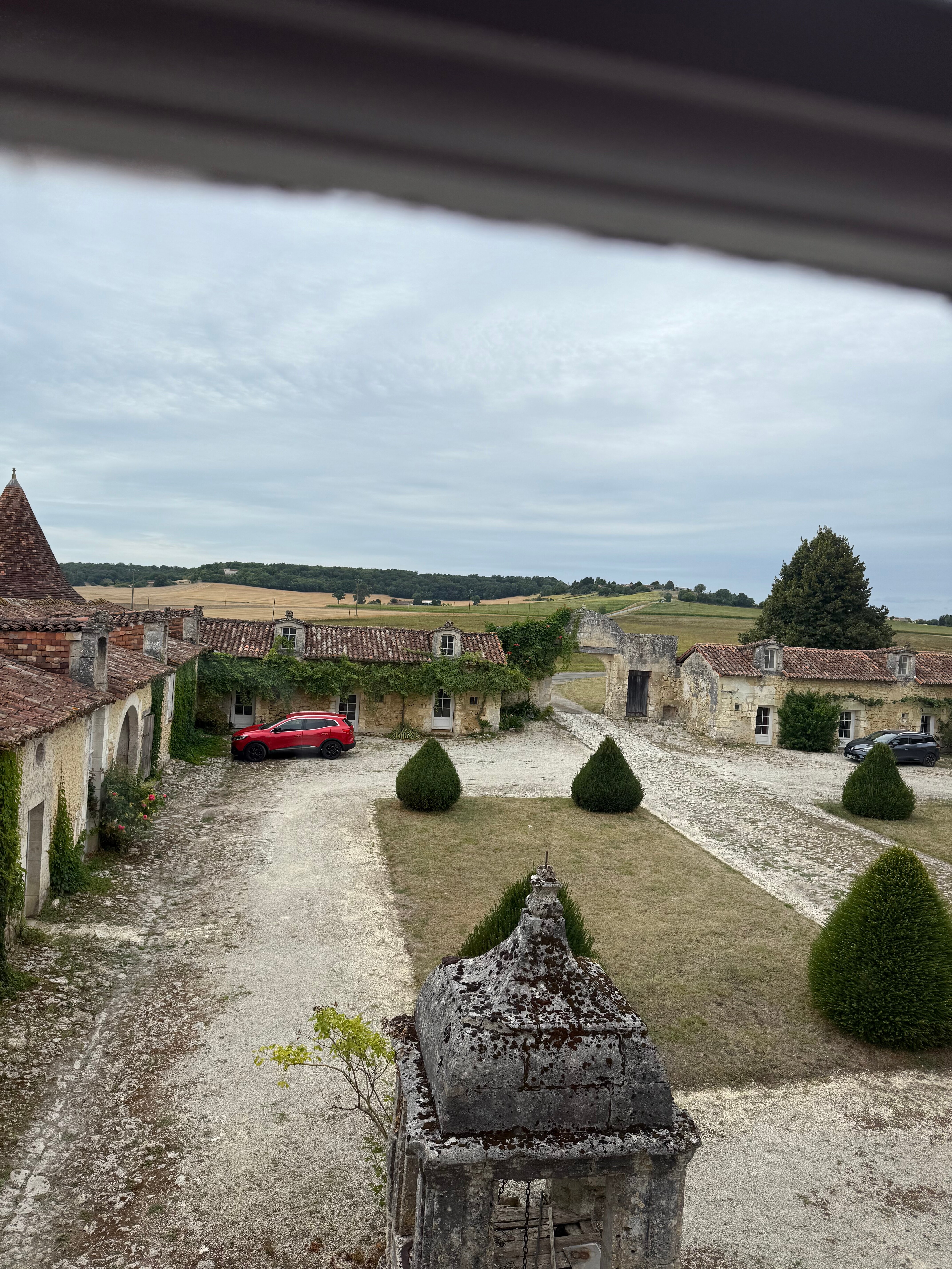 Chateau de Clauzuroux-官方