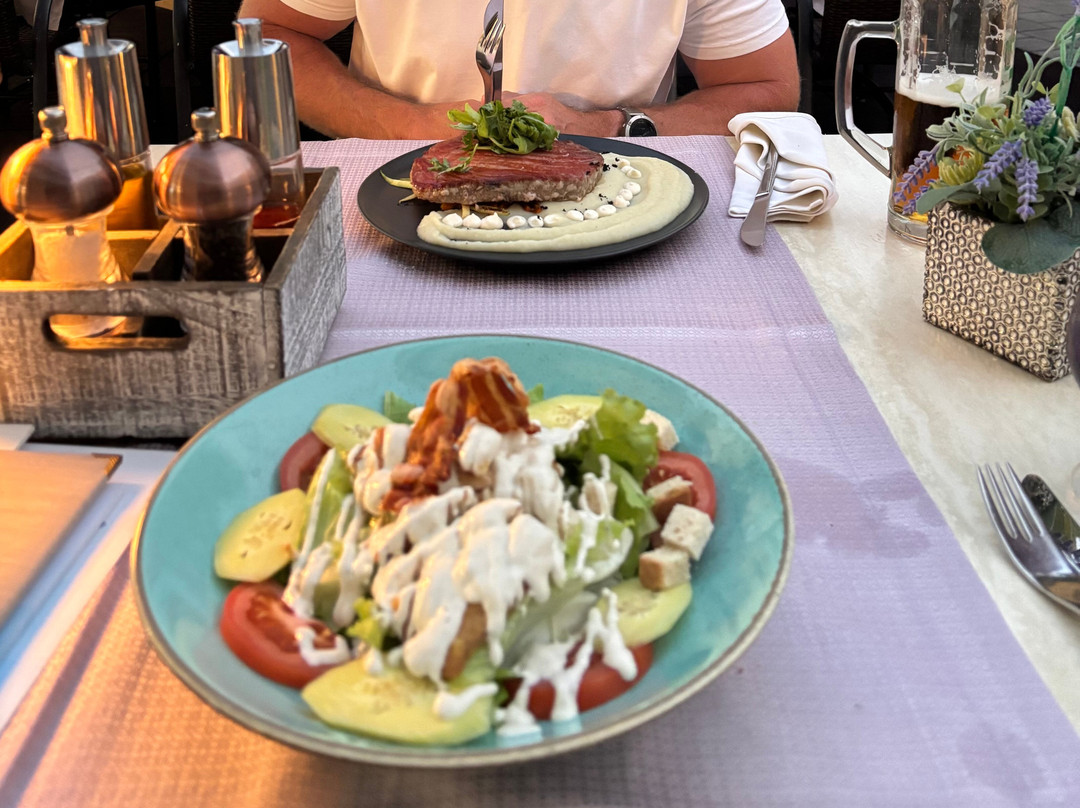 Pool Bar & Restaurant Sunset