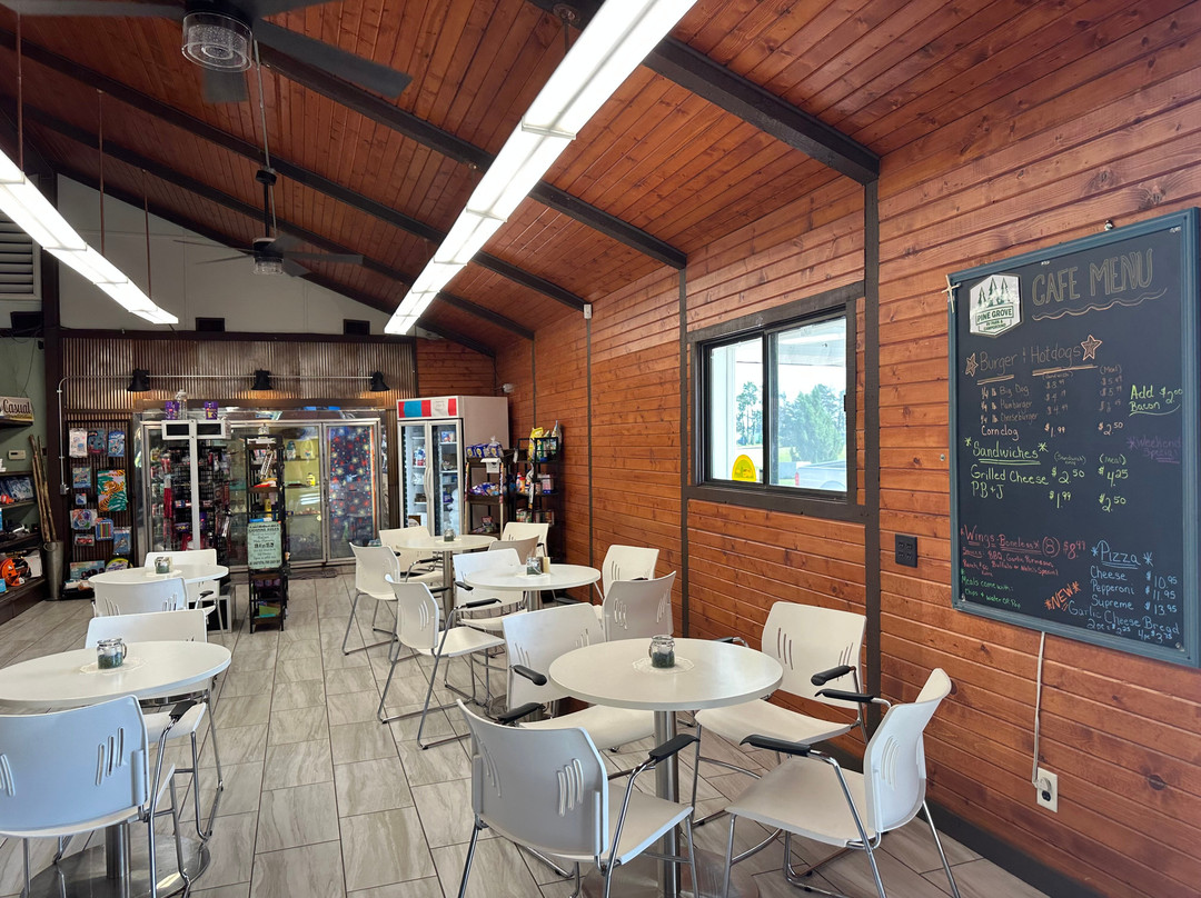 Pine Grove RV Park & Campground-Greenwood必去景点