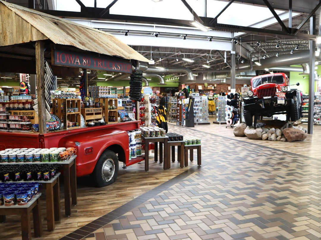 Iowa 80, World's Largest Truck Stop-Walcott必去景点