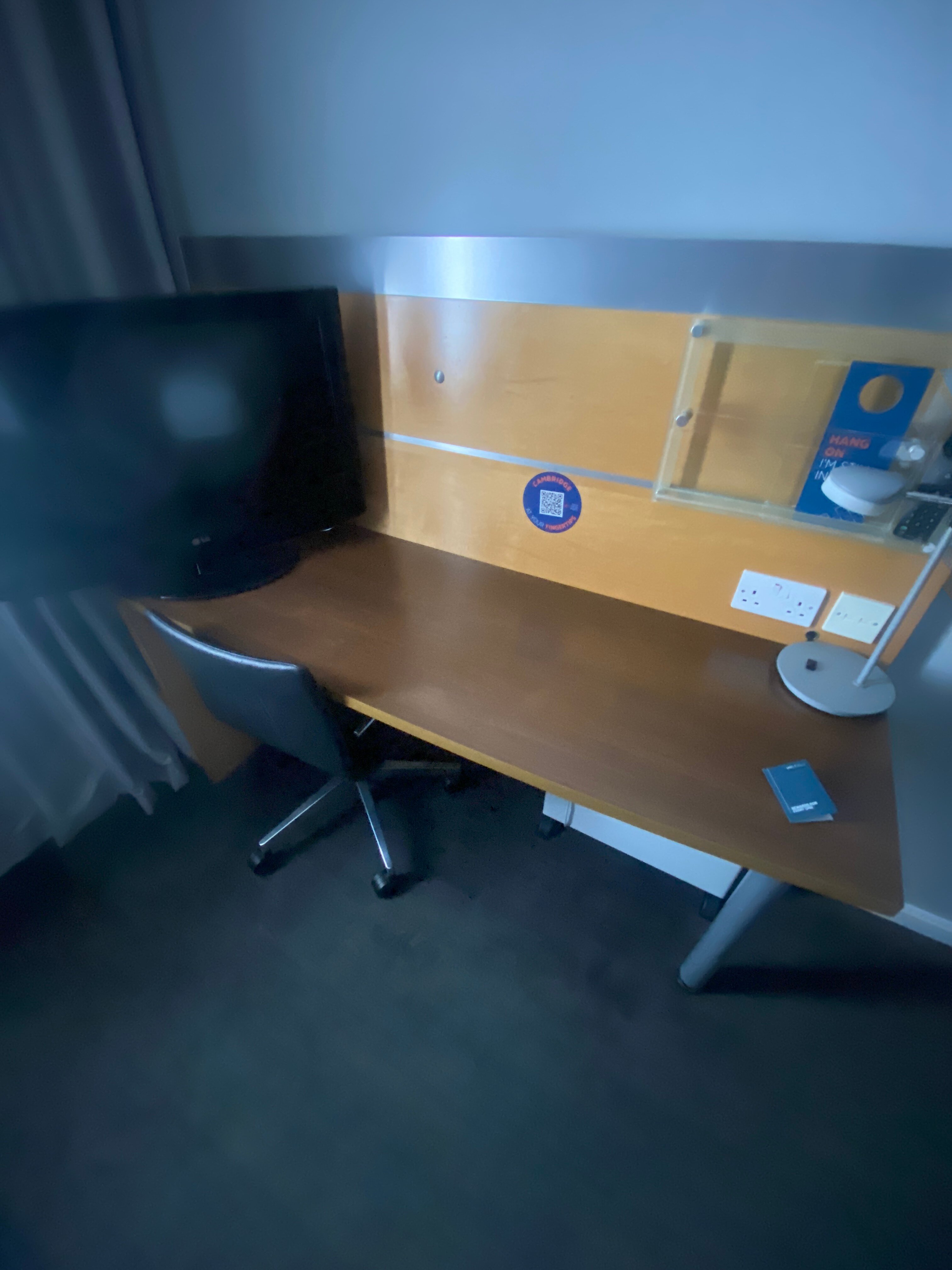 假日快捷剑桥酒店-客卧