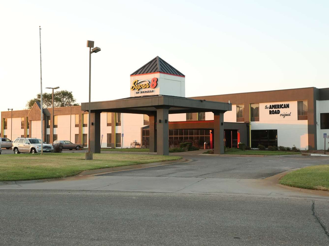 Mulvane酒店住宿-Super 8 by Wyndham Wichita South