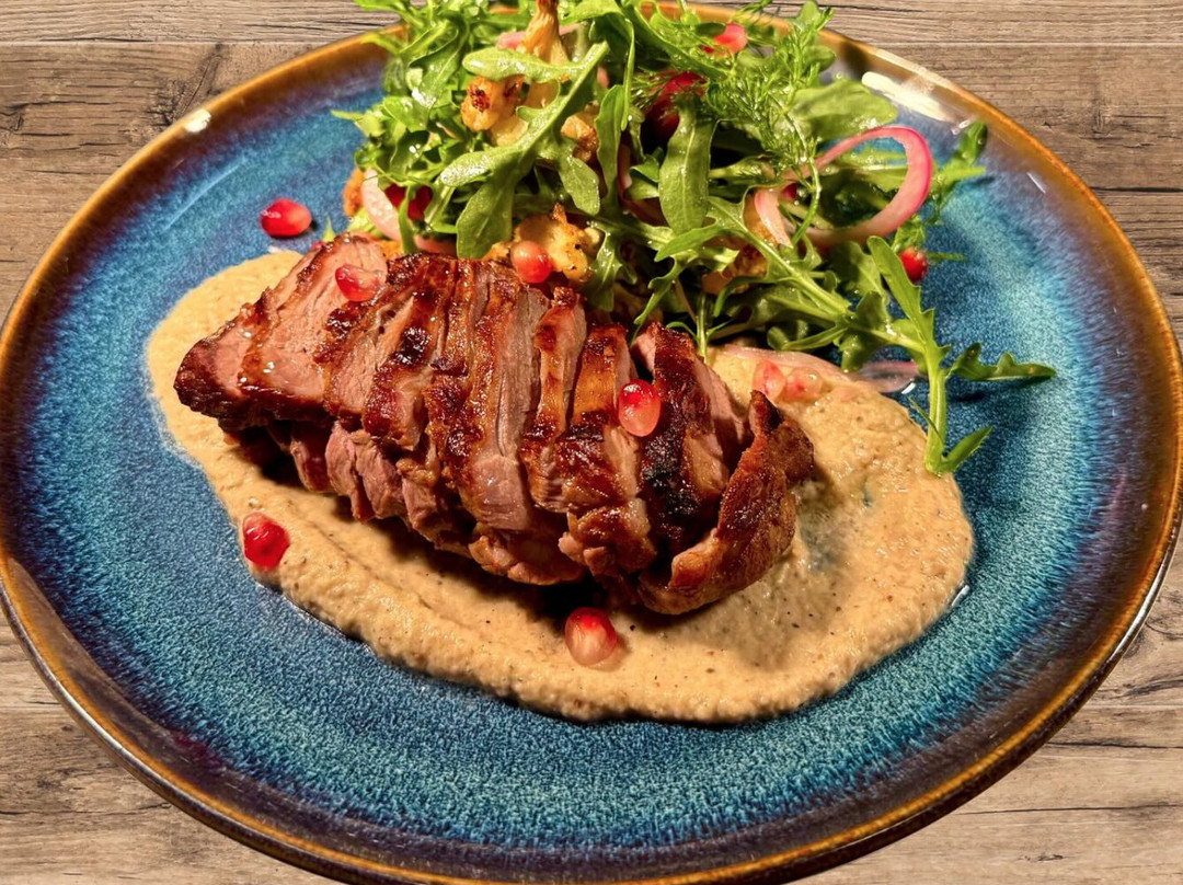 The Nest Hotel & Restaurant主图