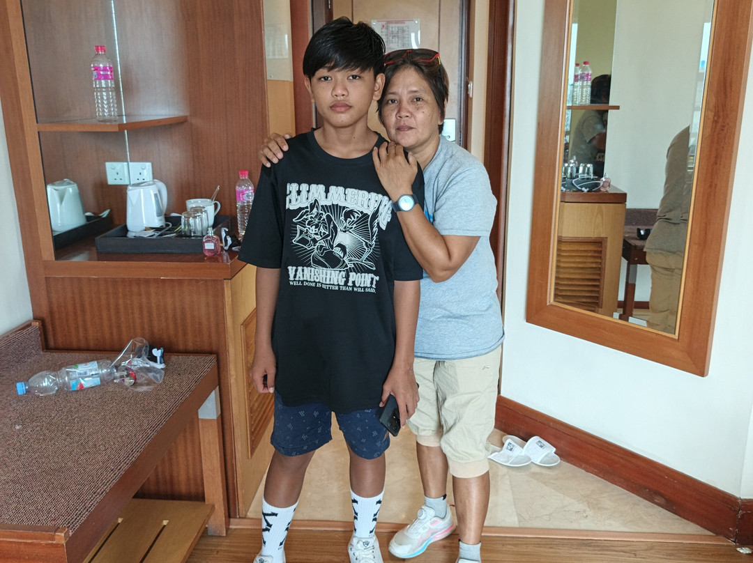 万鸦老瑞士贝尔酒店主图