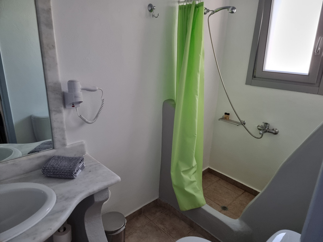 Porto Raphael Residences & Suites主图