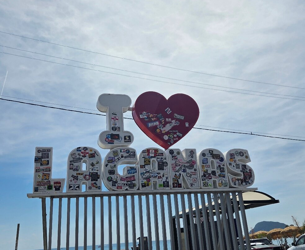 Village Inn Studios & Family Apartments主图