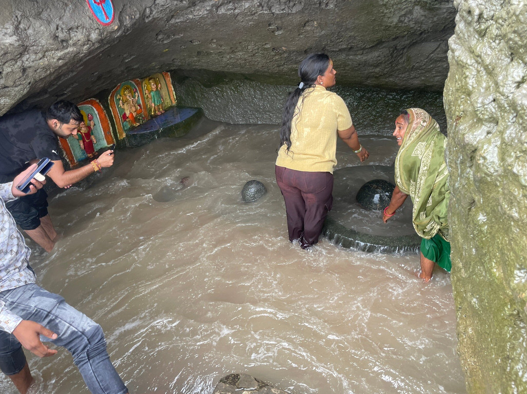 Gangeshwar Temple-弟乌必去景点