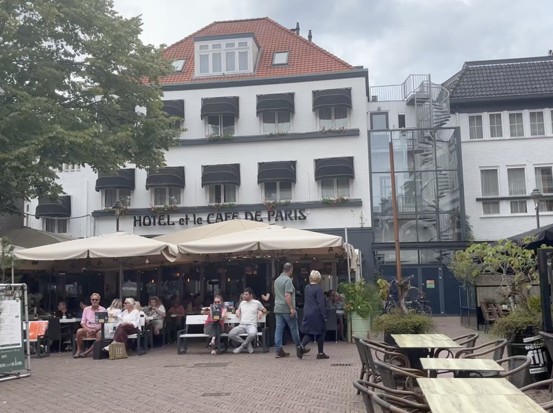 Hotel et le Cafe de Paris主图