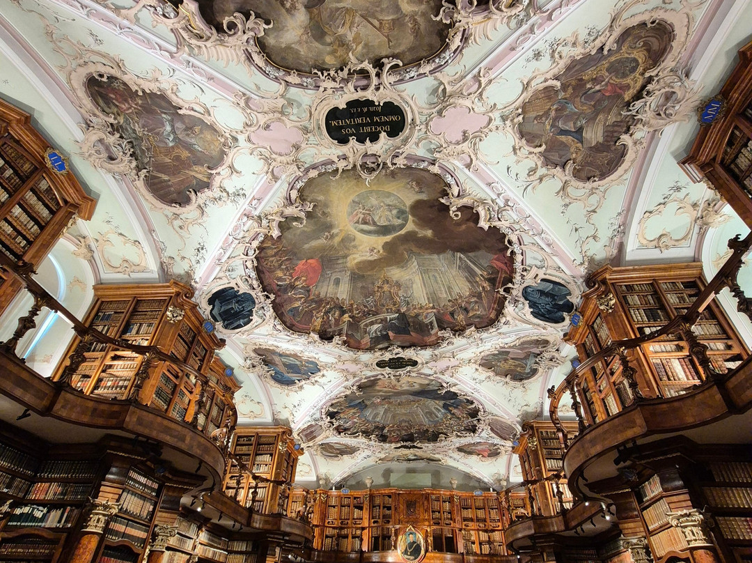 圣加仑修道院图书馆（Stiftsbibliothek）-圣加仑必去景点