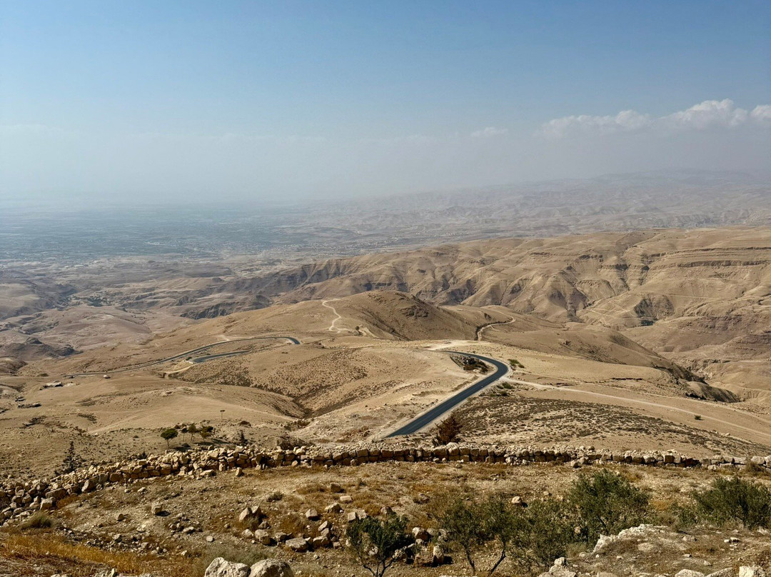 Memorial Church of Moses-米底巴必去景点