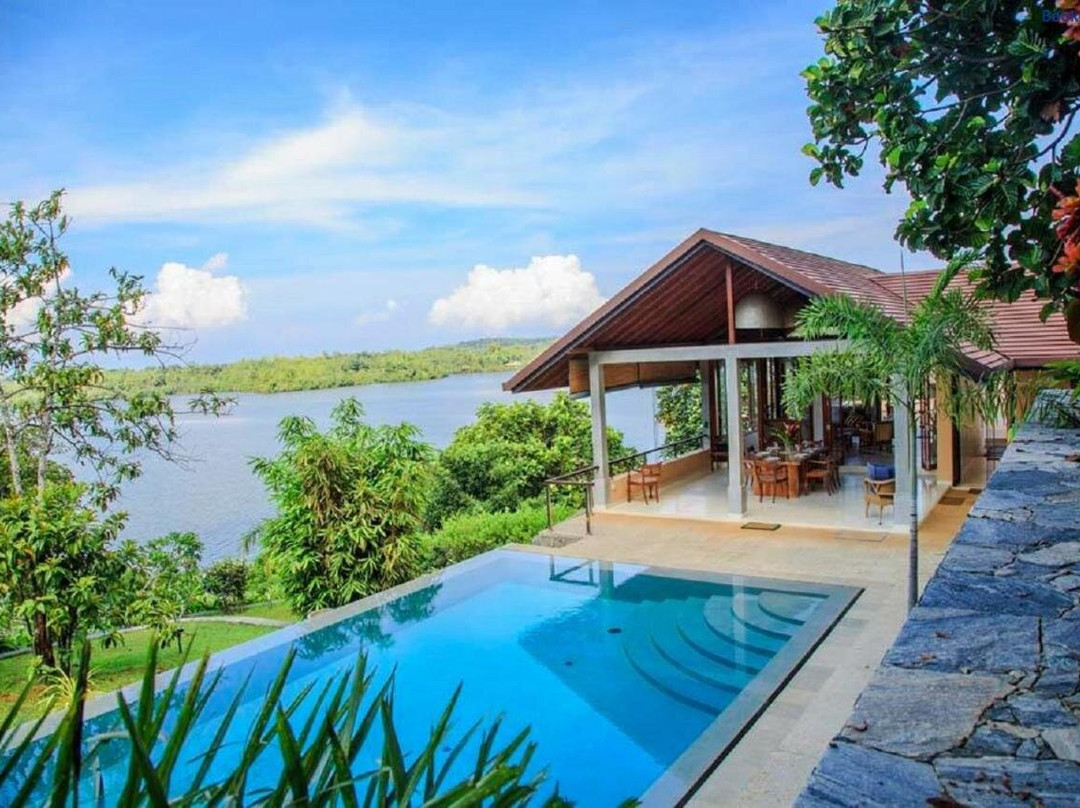 Sea Heart House On Koggala Lake