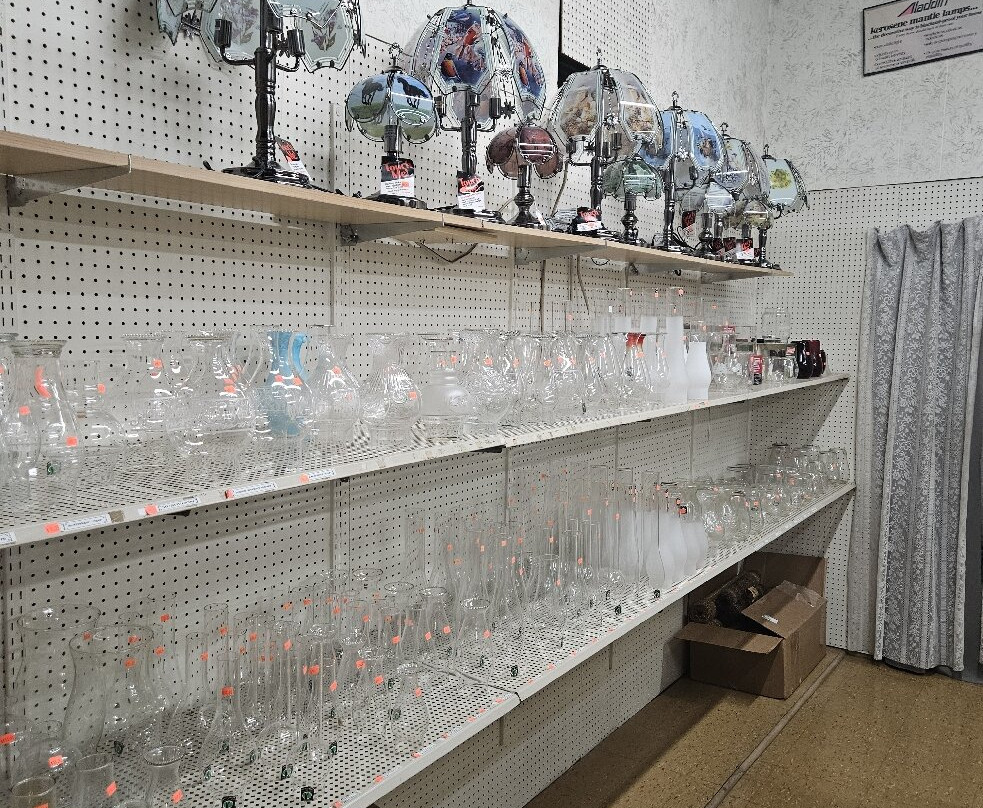 Yoder's Lamps Antiques & Collectibles-Arthur必去景点