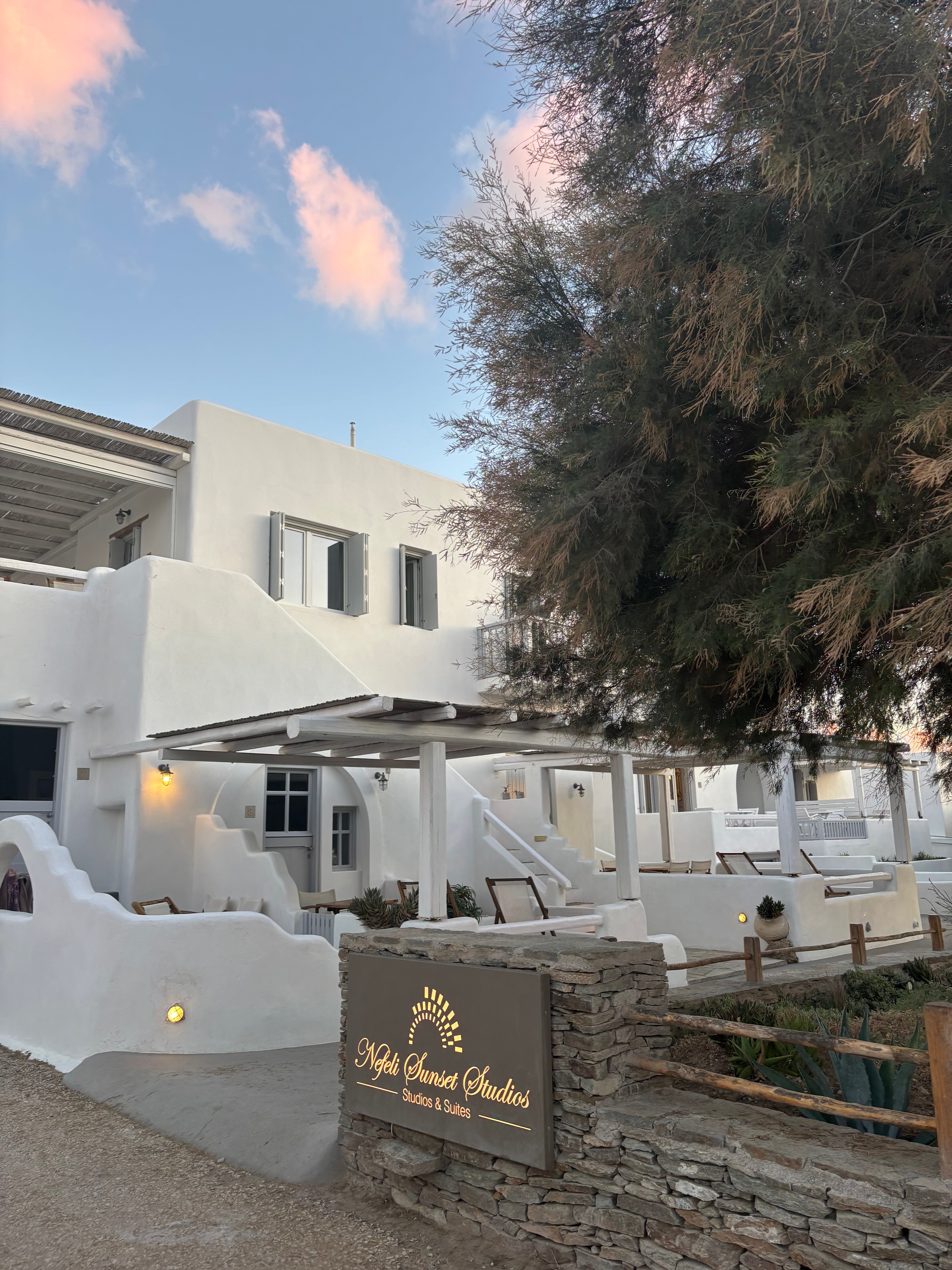 Nefeli Sunset Studios-官方