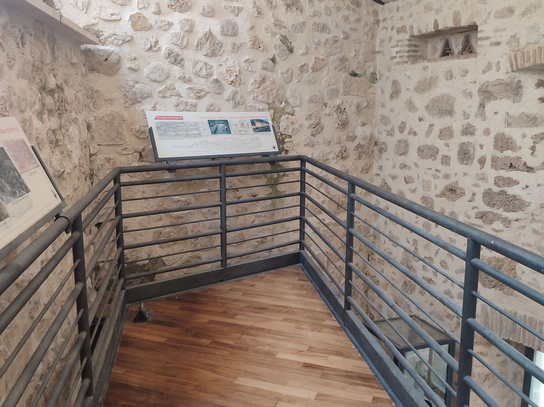 Castello Cantelmo-Pettorano sul Gizio必去景点