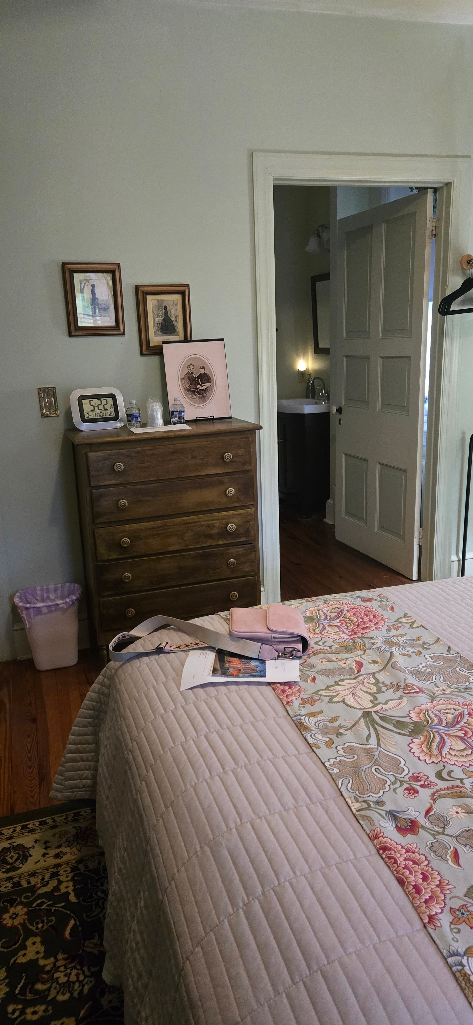 Lightner Farmhouse B&B-客卧