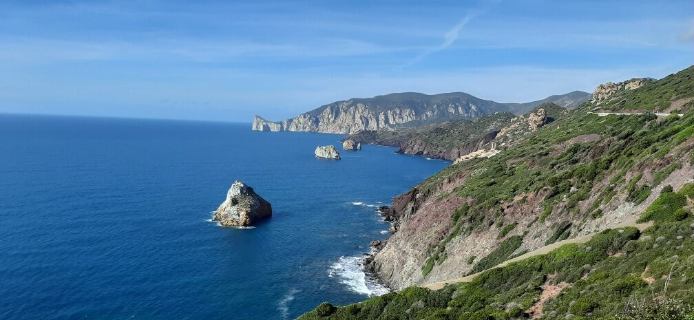 Isolotto Faraglione del Pan di Zucchero-Iglesias必去景点