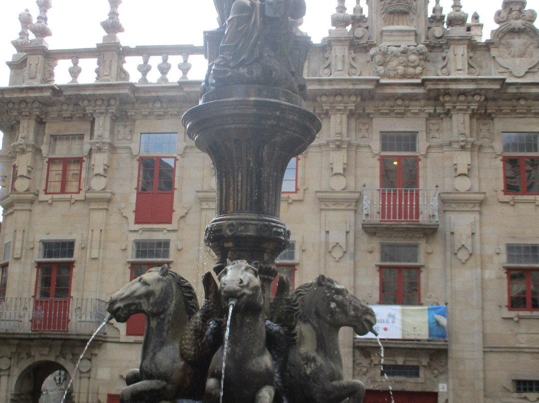 Fonte dos Cabalos-圣地亚哥德孔波斯特拉必去景点