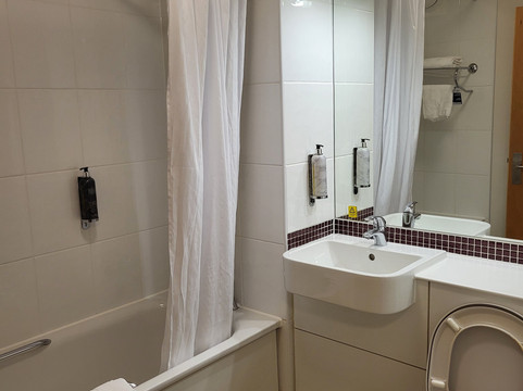 优品迎爱丁堡机场酒店(M9, Jct1)主图