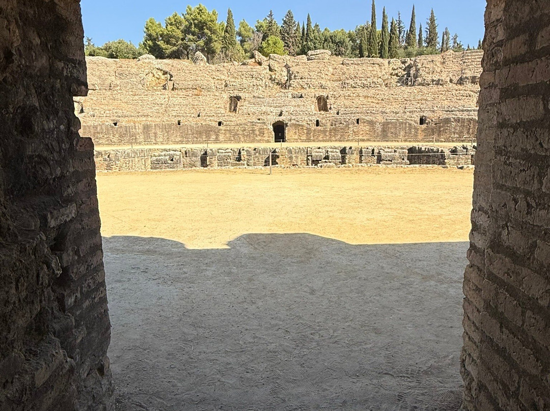 义大利加考古群-Santiponce必去景点